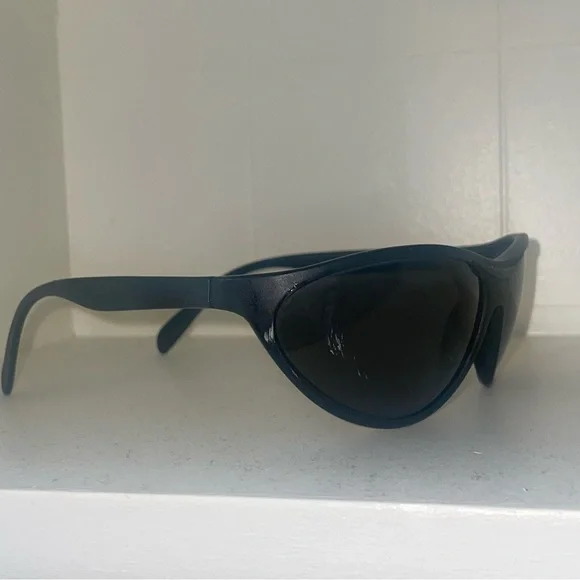 SOLD - Picture 3 of 9